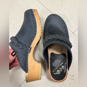 Anna clogs